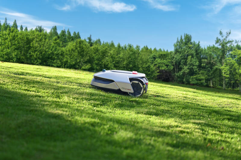 Dreame выпустила робота-газонокосилку Roboticmower A1 для автоматического ухода за газоном
